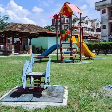 Homestay D'Lapang Near Klia Sepang Exterior photo